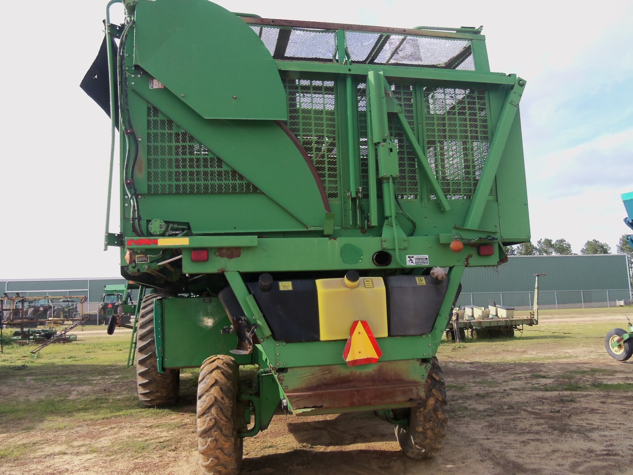 2005 John Deere 9996 Cotton Equipment