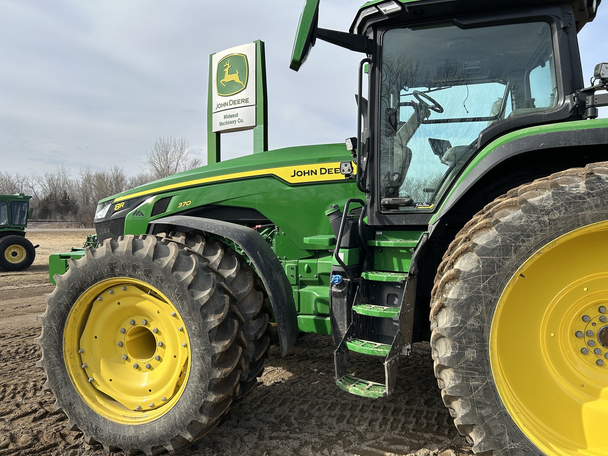 2024 John Deere 8R 370 Tractor