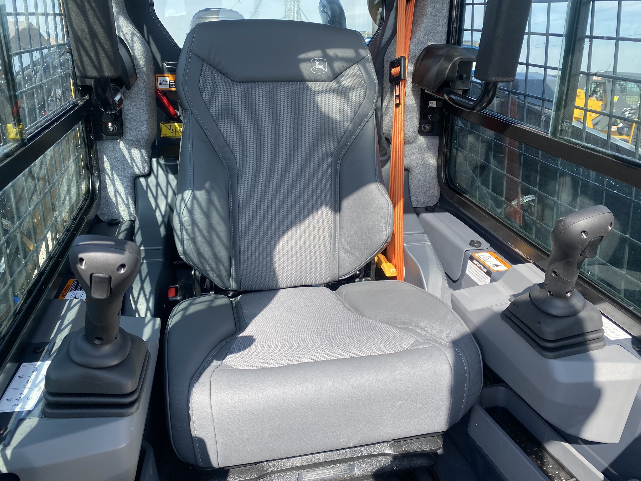 2025 John Deere 333 P Skid Steer