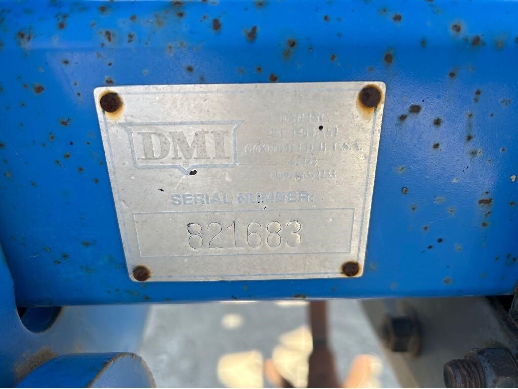 2000 DMI Tigermate II Field Cultivator