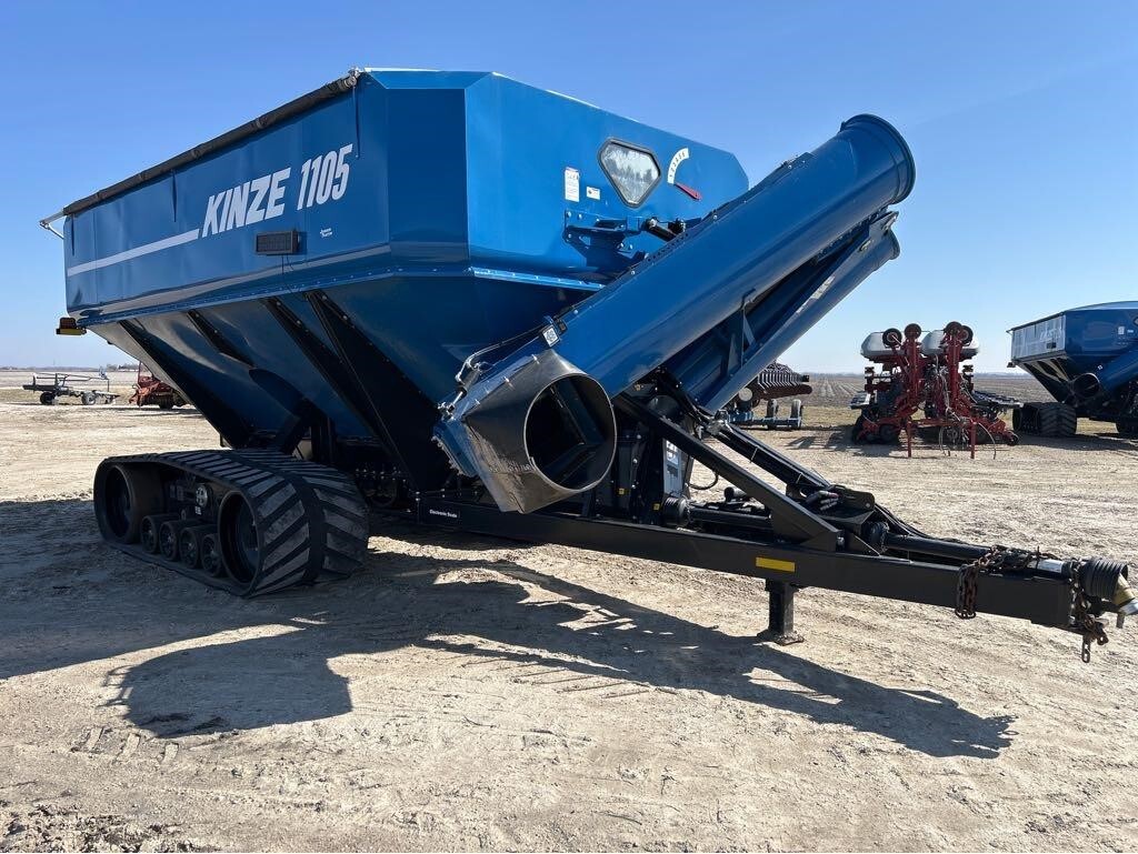 2020 Kinze 1105 Grain Cart