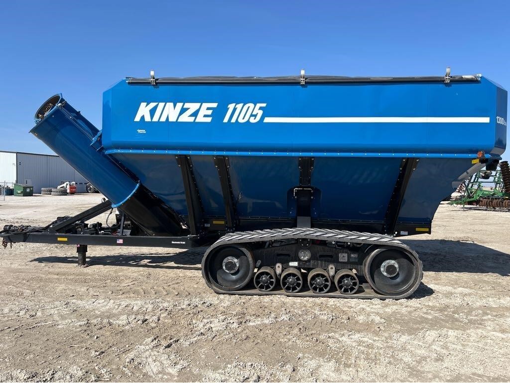 2020 Kinze 1105 Grain Cart
