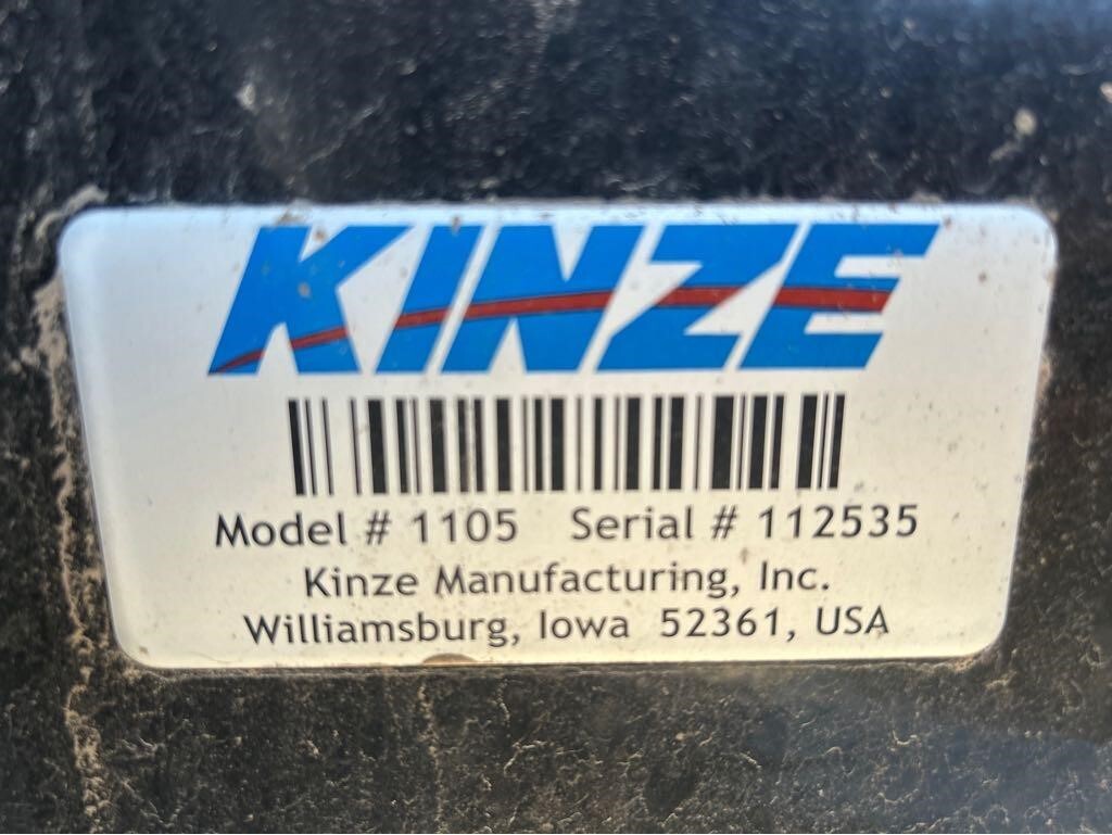 2020 Kinze 1105 Grain Cart