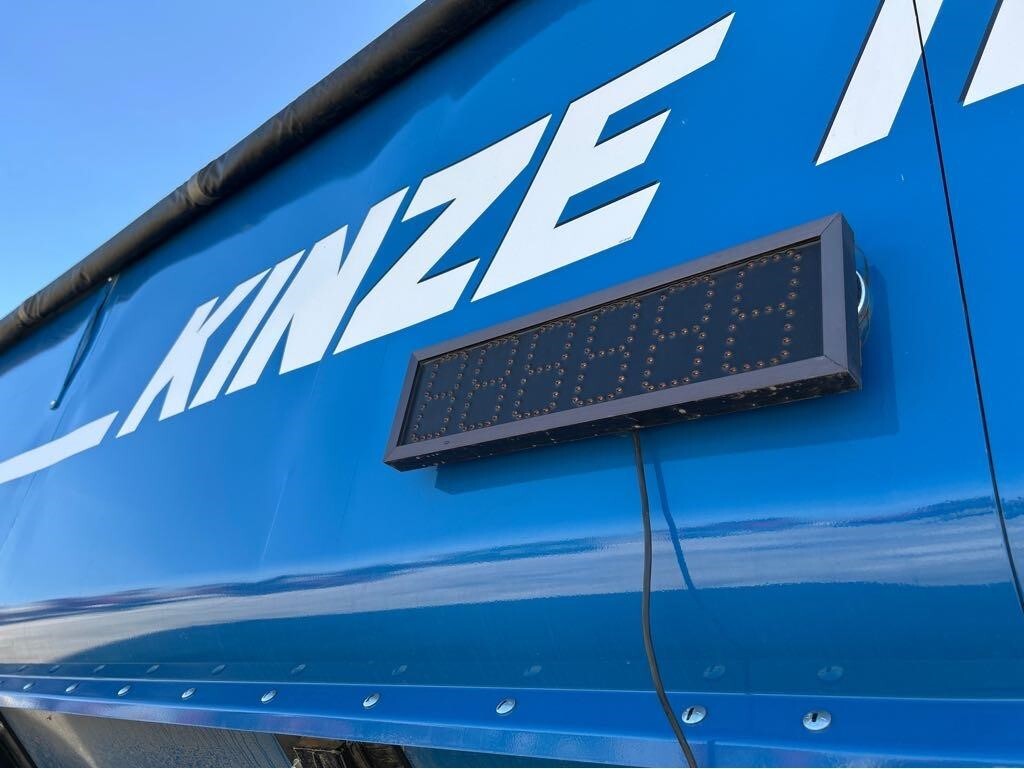 2020 Kinze 1105 Grain Cart