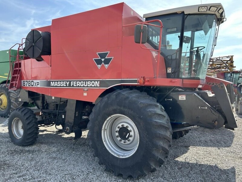 Used Massey Ferguson 8780XP Combines for Sale - 8 Listings
