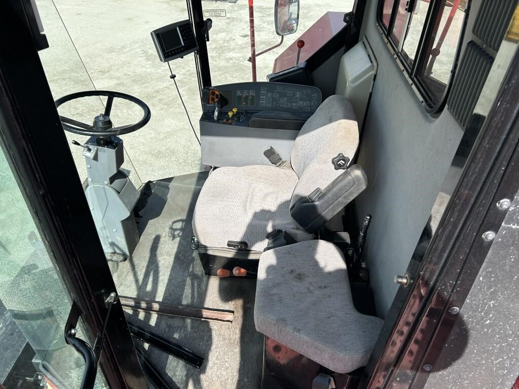 2000 Massey Ferguson 8780XP Combine