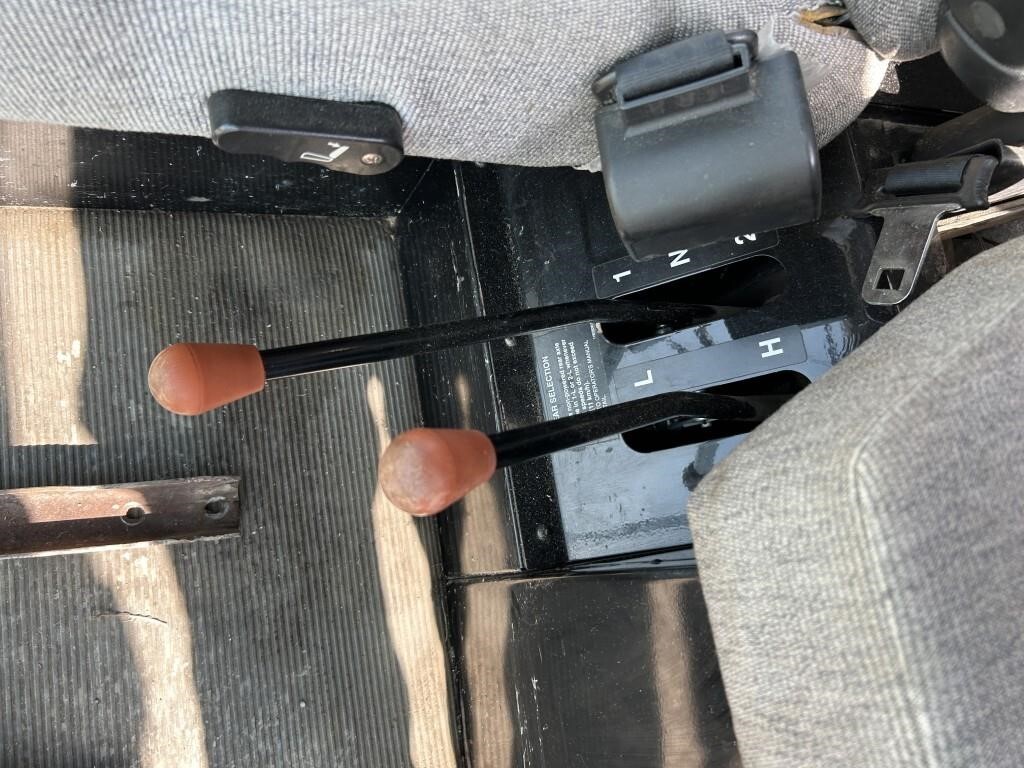 2000 Massey Ferguson 8780XP Combine