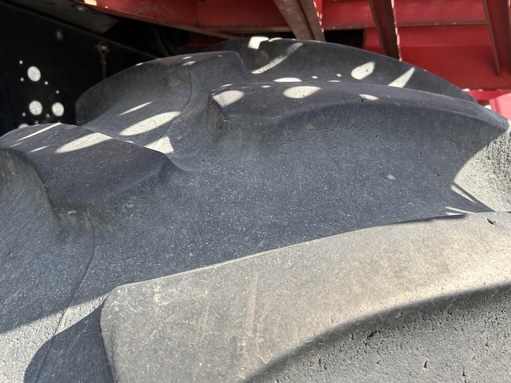 2000 Massey Ferguson 8780XP Combine