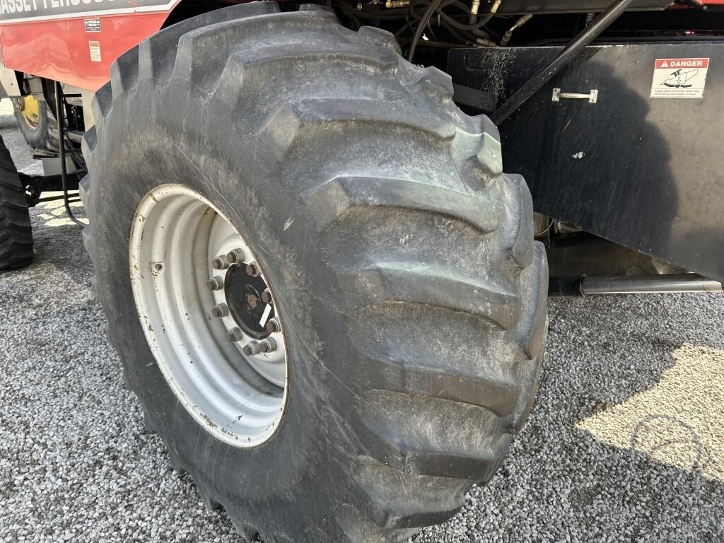 2000 Massey Ferguson 8780XP Combine