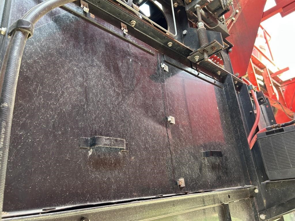 2000 Massey Ferguson 8780XP Combine