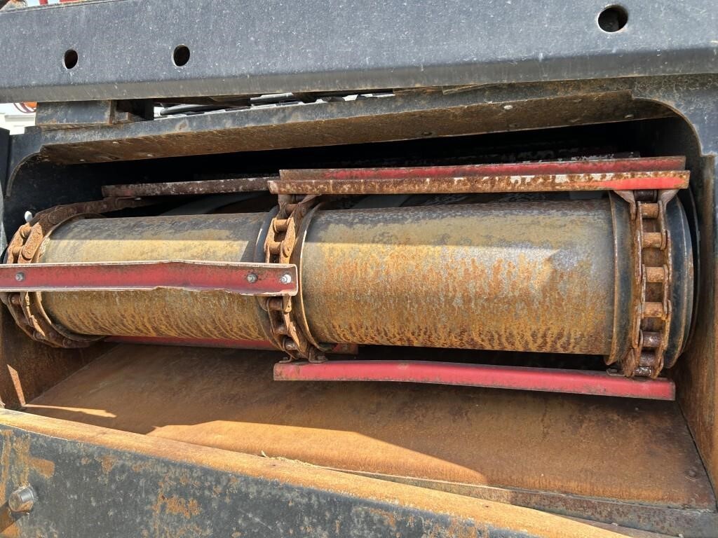 2000 Massey Ferguson 8780XP Combine