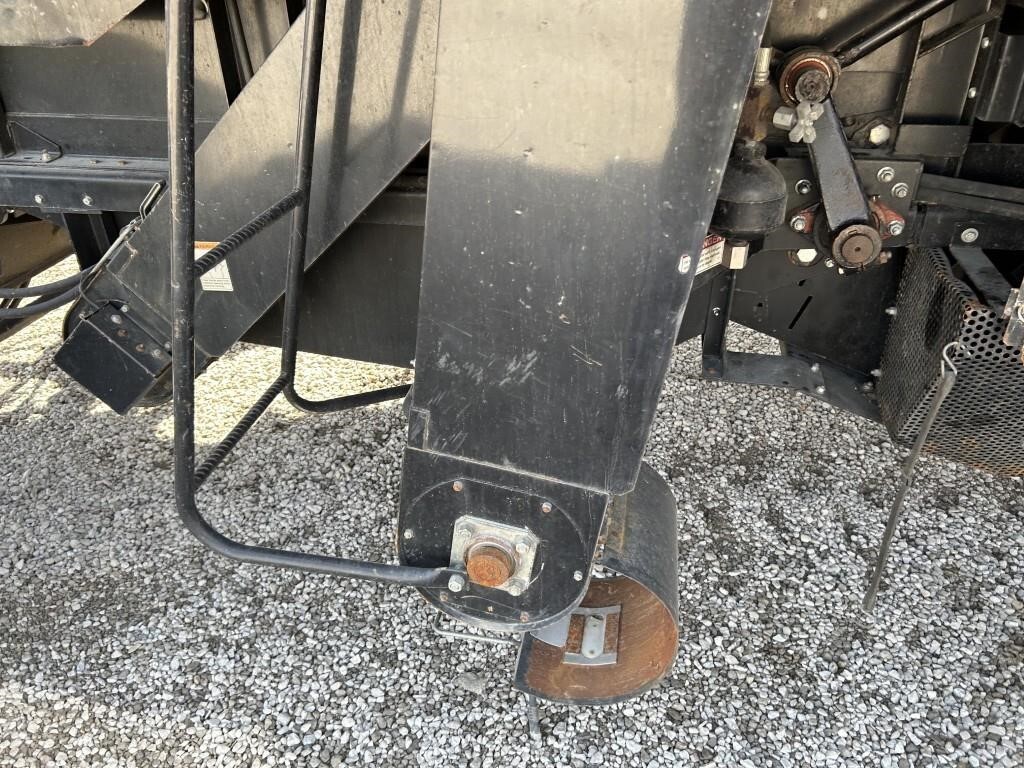 2000 Massey Ferguson 8780XP Combine