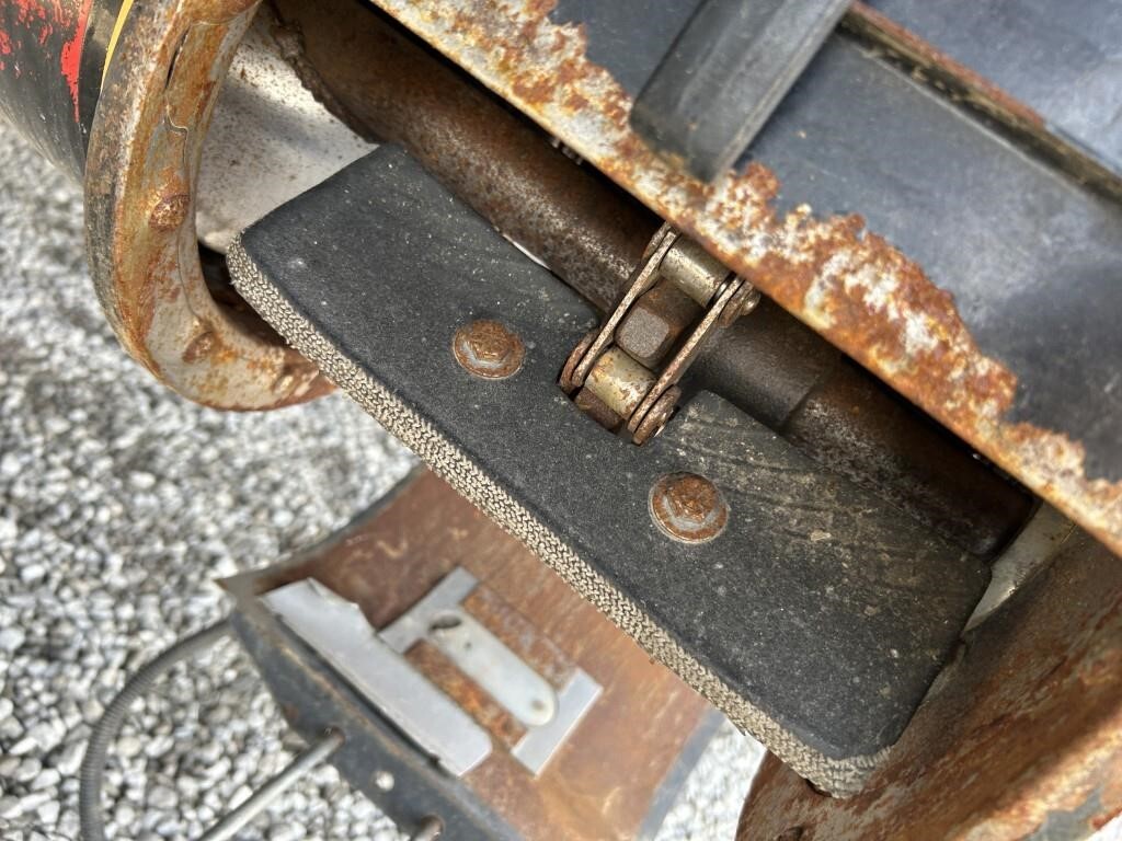 2000 Massey Ferguson 8780XP Combine