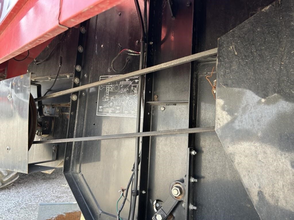 2000 Massey Ferguson 8780XP Combine