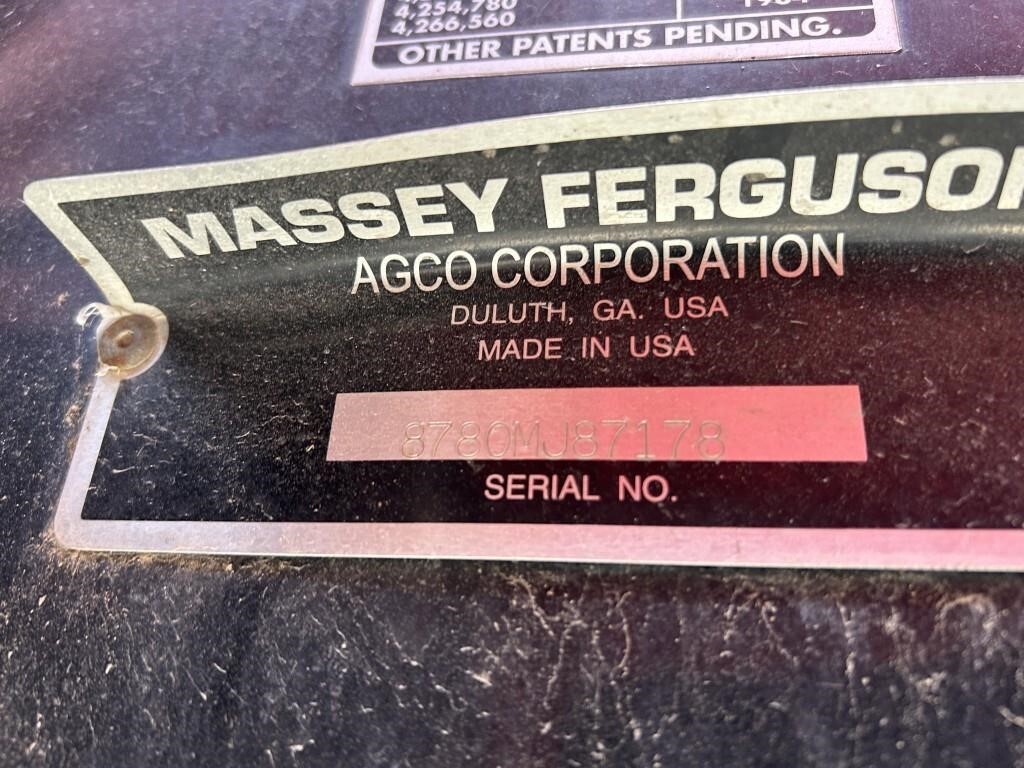 2000 Massey Ferguson 8780XP Combine