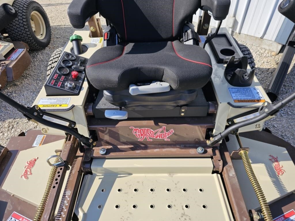 2025 Grasshopper 400D Accessories and Attachment