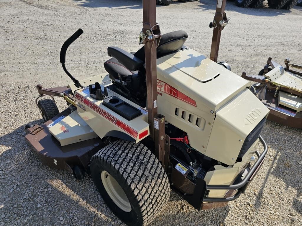 2025 Grasshopper 400D Accessories and Attachment