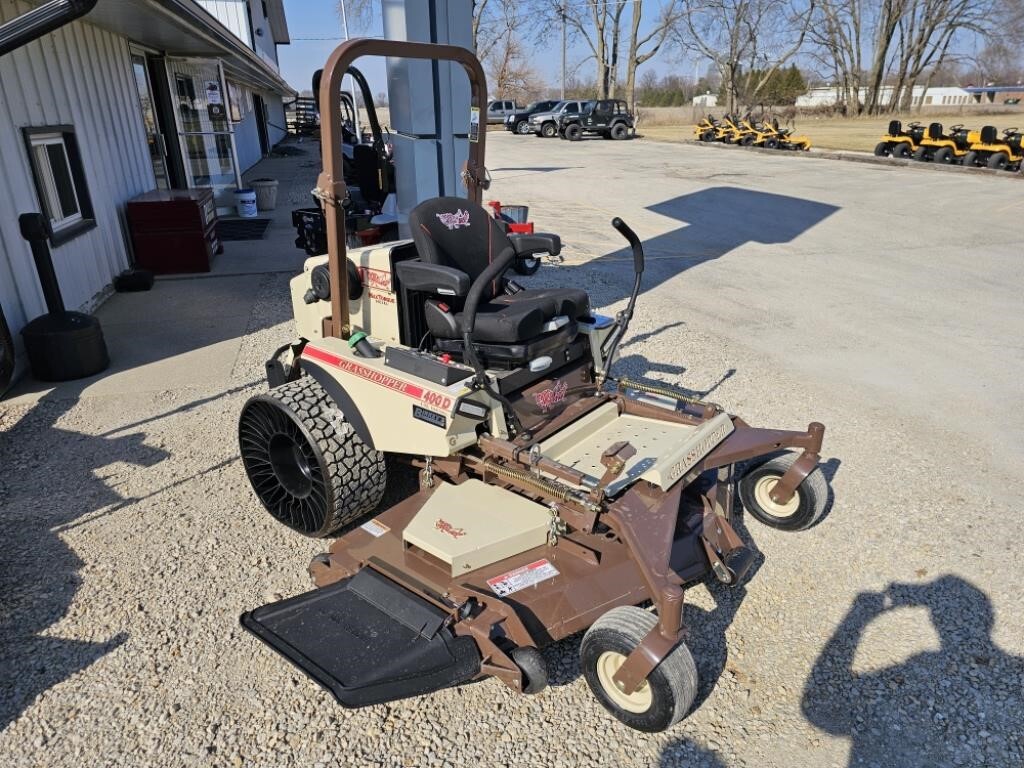 2025 Grasshopper 400D Accessories and Attachment