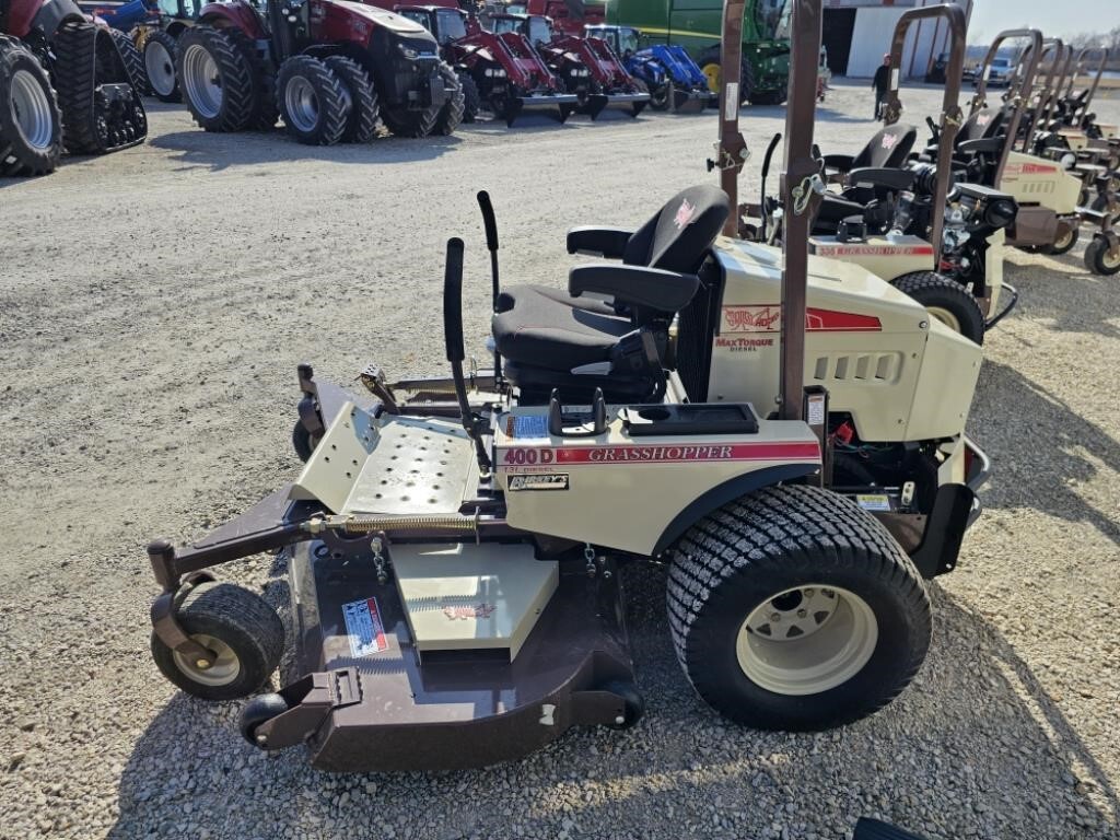 2025 Grasshopper 400D Accessories and Attachment