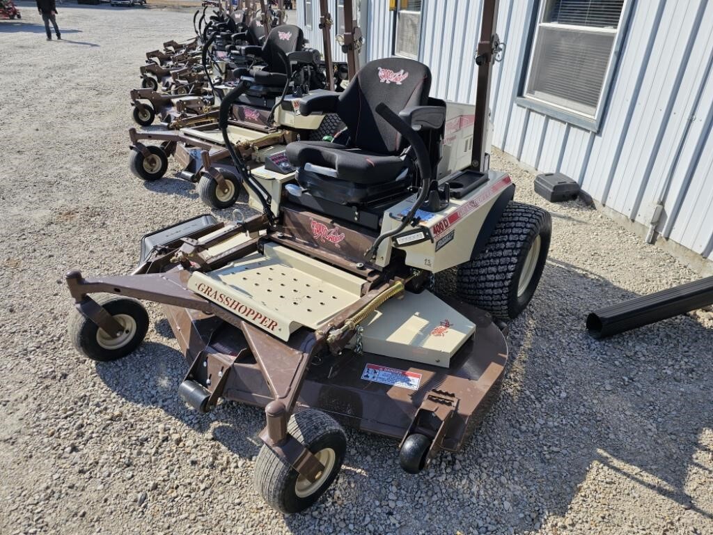 2025 Grasshopper 400D Accessories and Attachment
