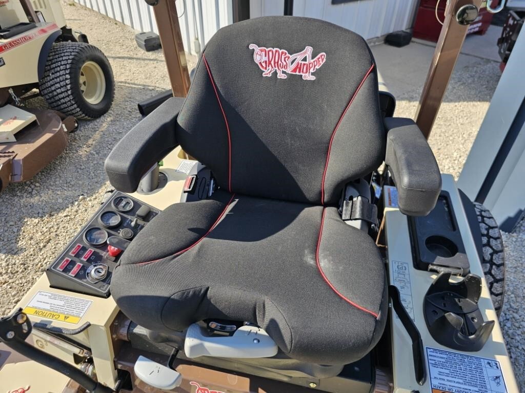 2025 Grasshopper 400D Accessories and Attachment