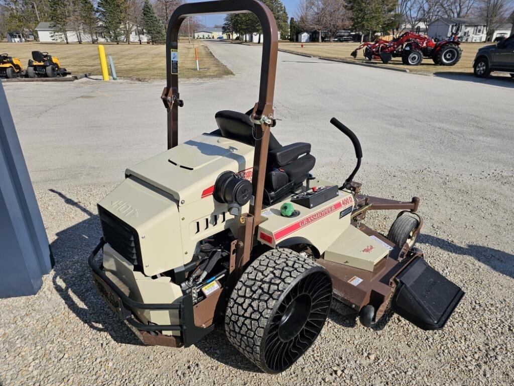 2025 Grasshopper 400D Accessories and Attachment