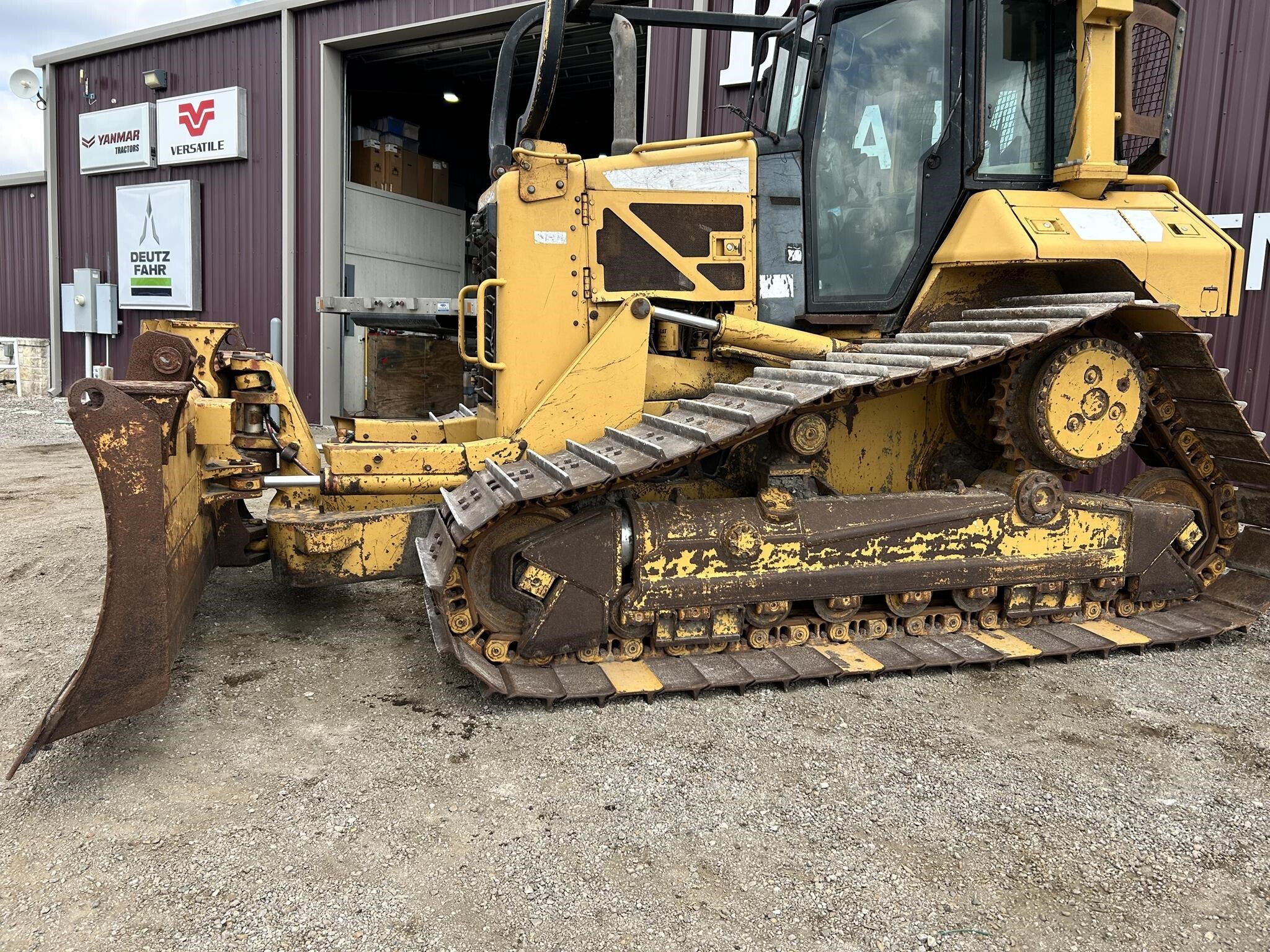 2010 Caterpillar D6N LGP Dozer