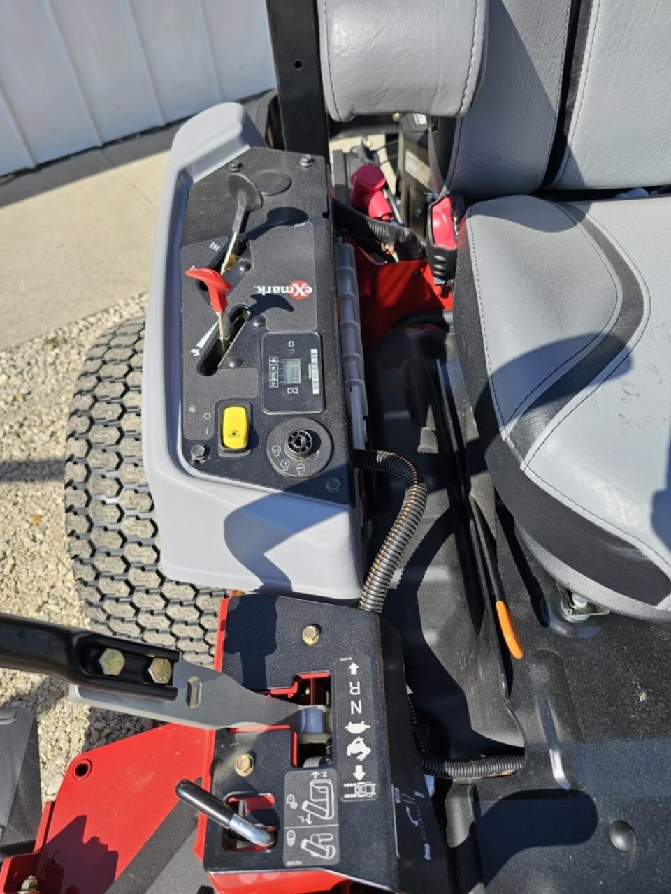 2025 Exmark LRE730GKA604A3 Lawn Mower