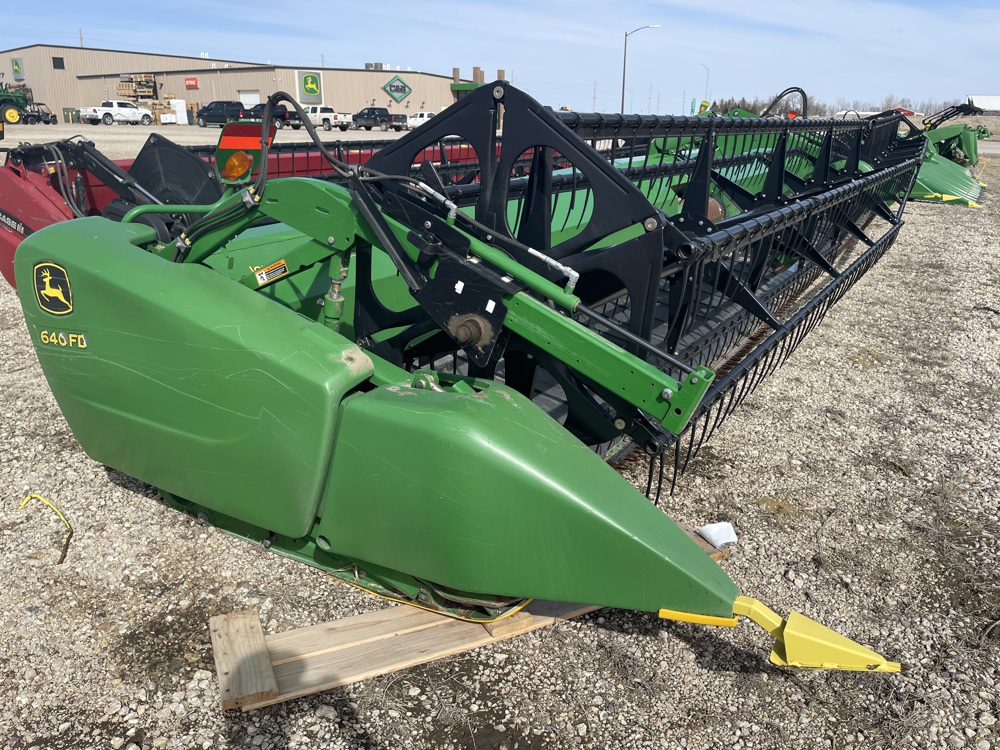 2013 John Deere 640FD Platform