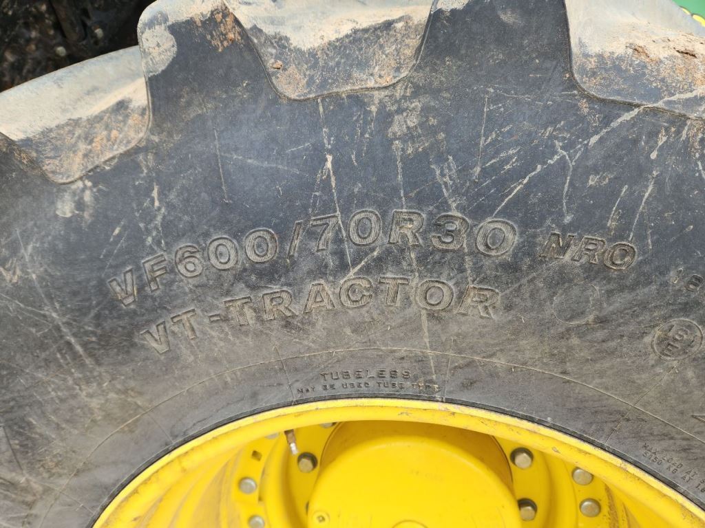 2024 John Deere 8R 230 Tractor