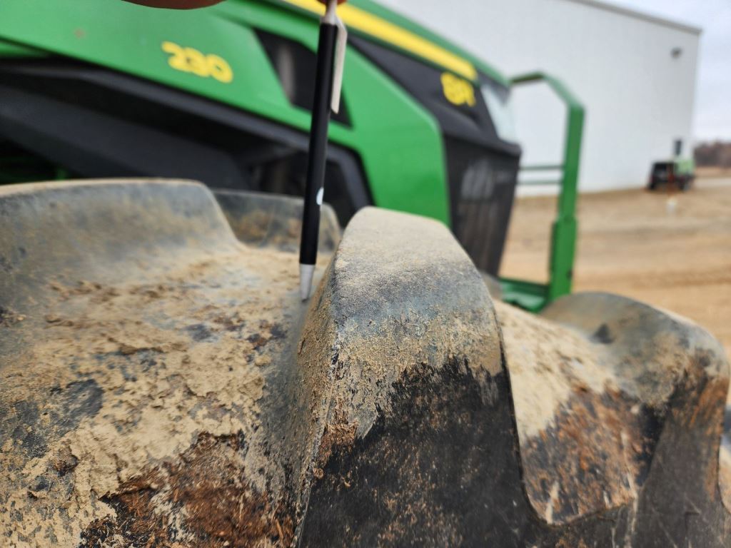 2024 John Deere 8R 230 Tractor