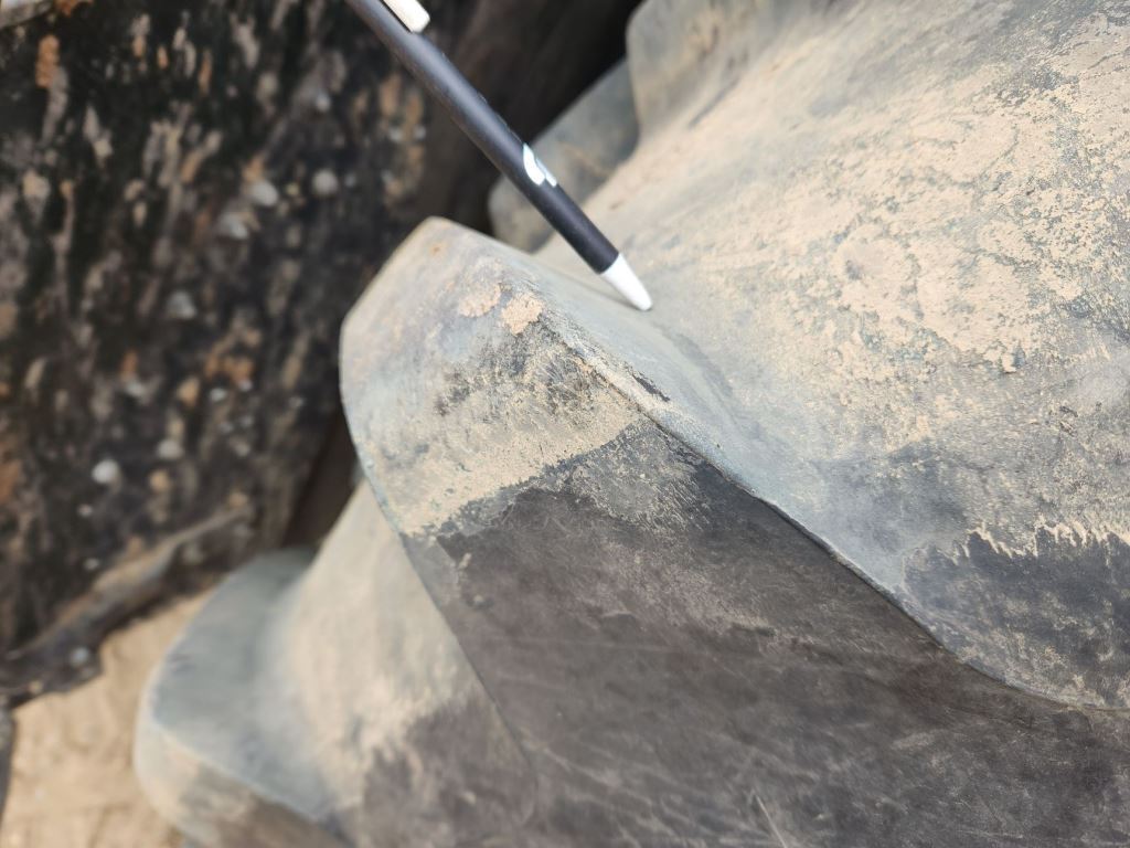 2024 John Deere 8R 230 Tractor