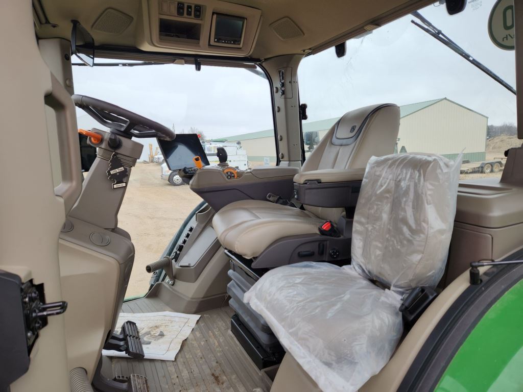 2024 John Deere 8R 230 Tractor