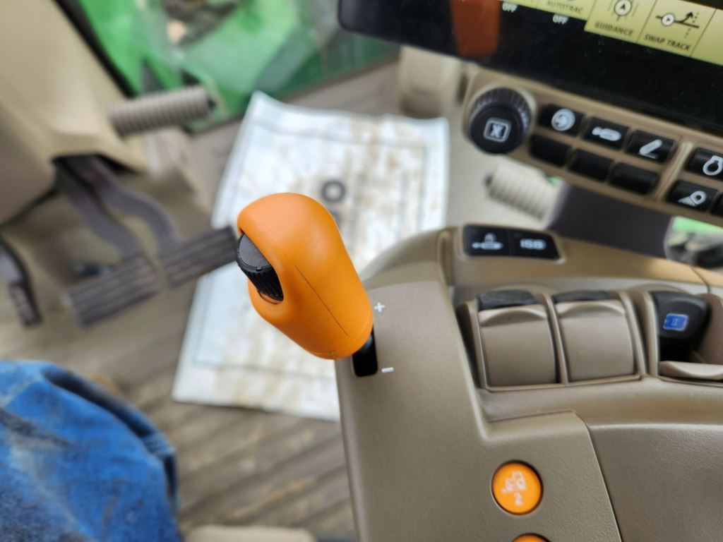 2024 John Deere 8R 230 Tractor