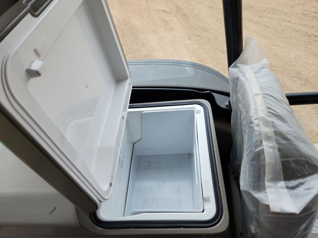 2024 John Deere 8R 230 Tractor