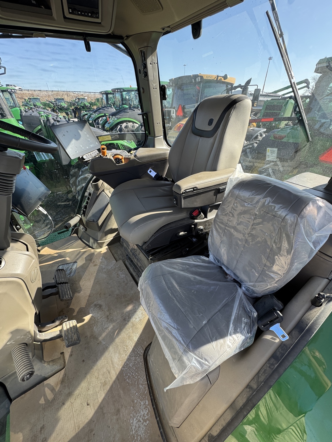 2024 John Deere 8R 280 Tractor