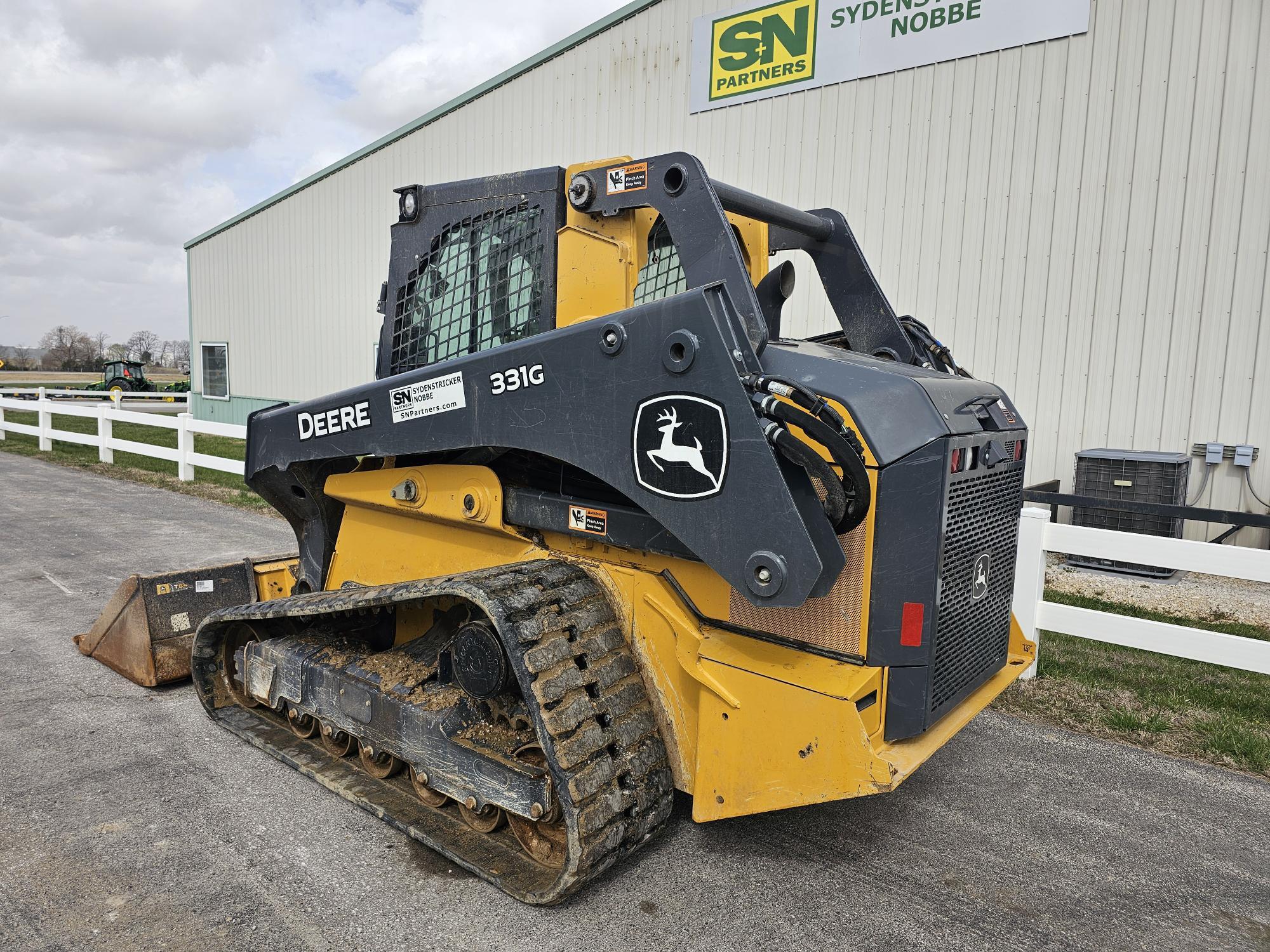 2023 Deere 331G Skid Steer