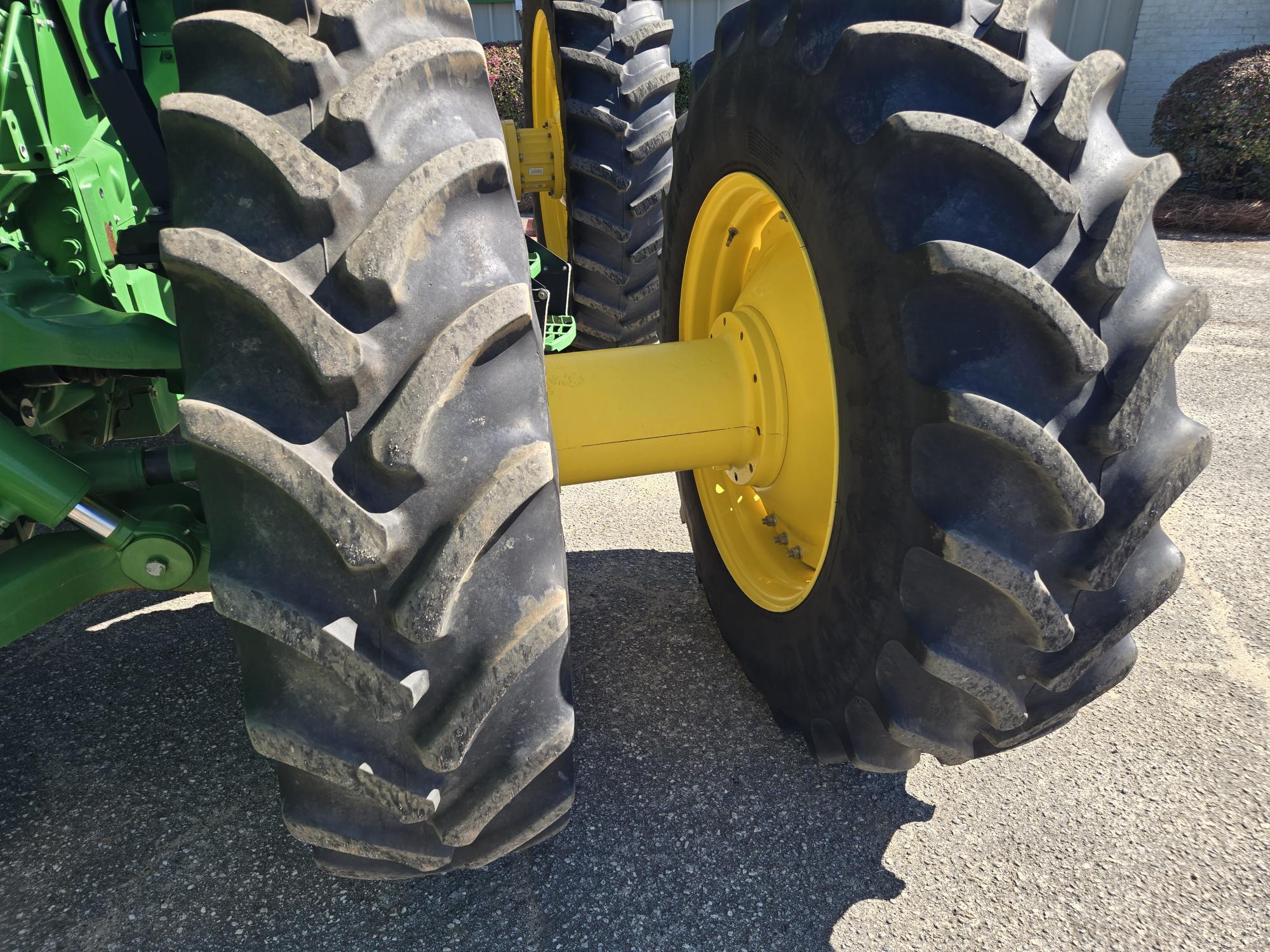 2023 John Deere 8R 310 Tractor