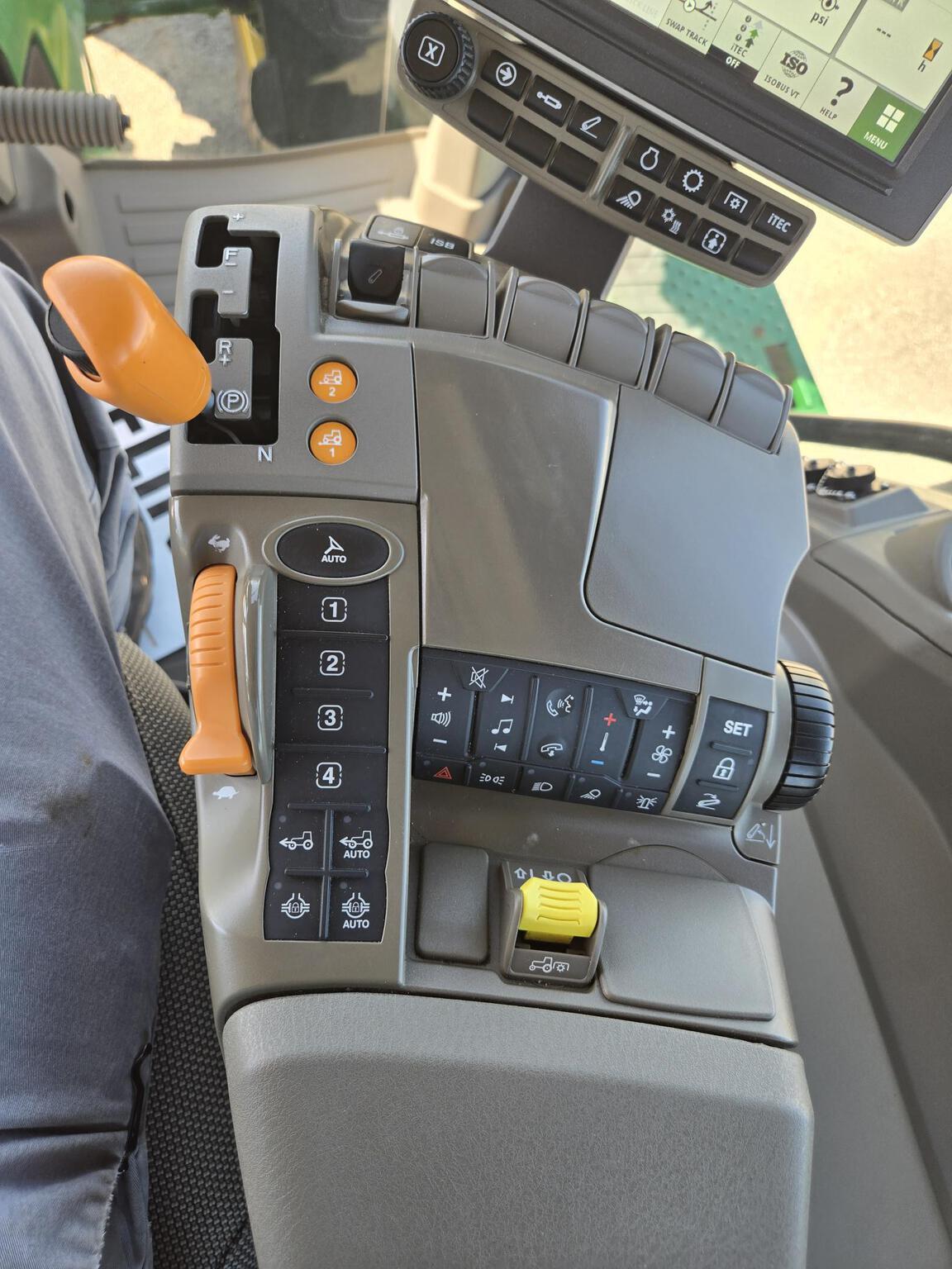 2023 John Deere 8R 280 Tractor