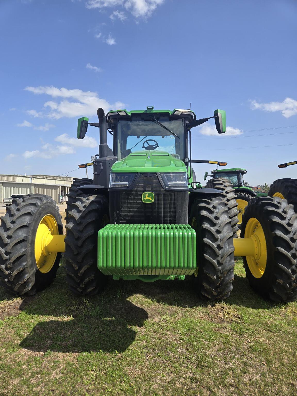 2023 John Deere 8R 310 Tractor