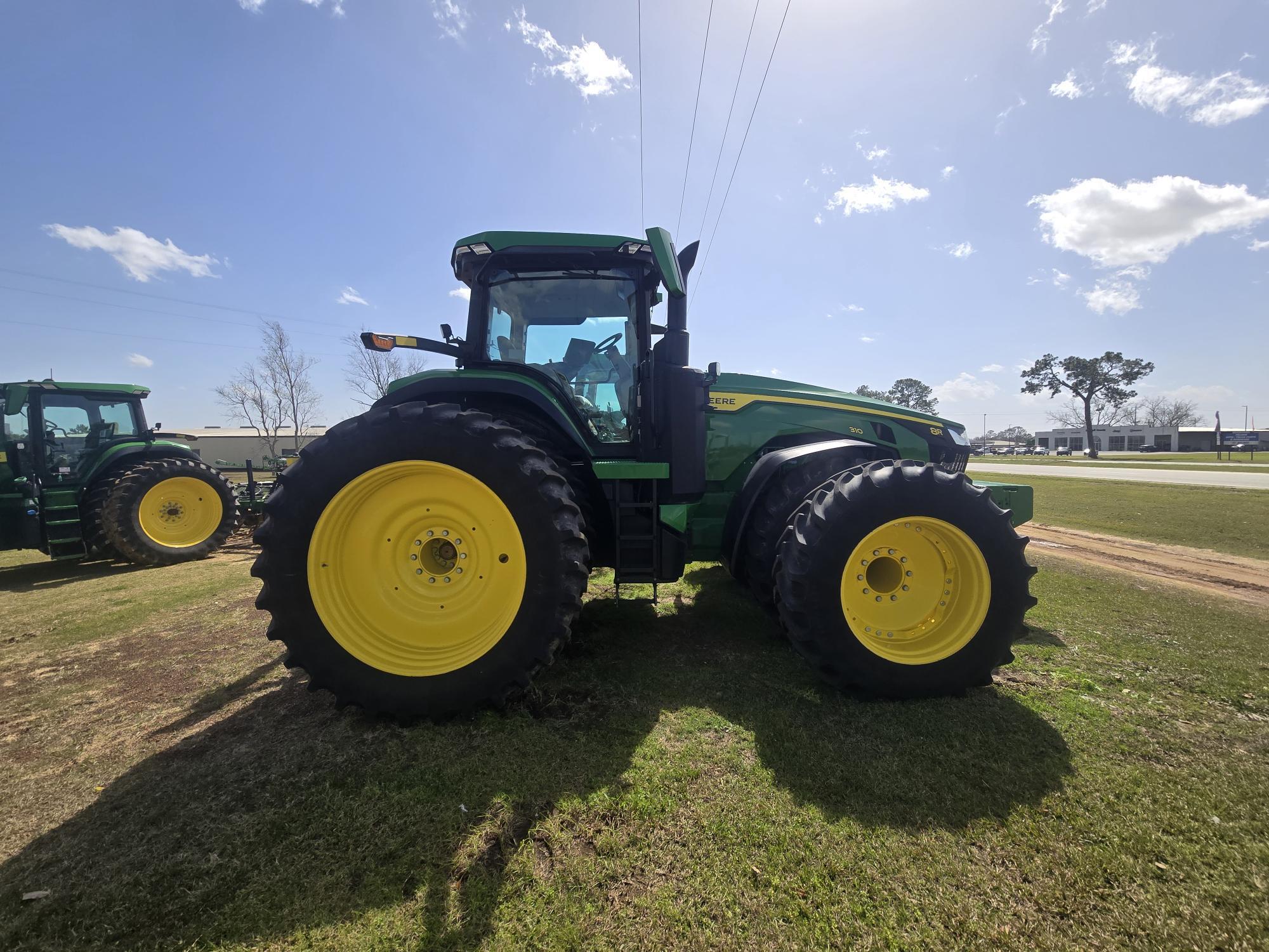 2023 John Deere 8R 310 Tractor