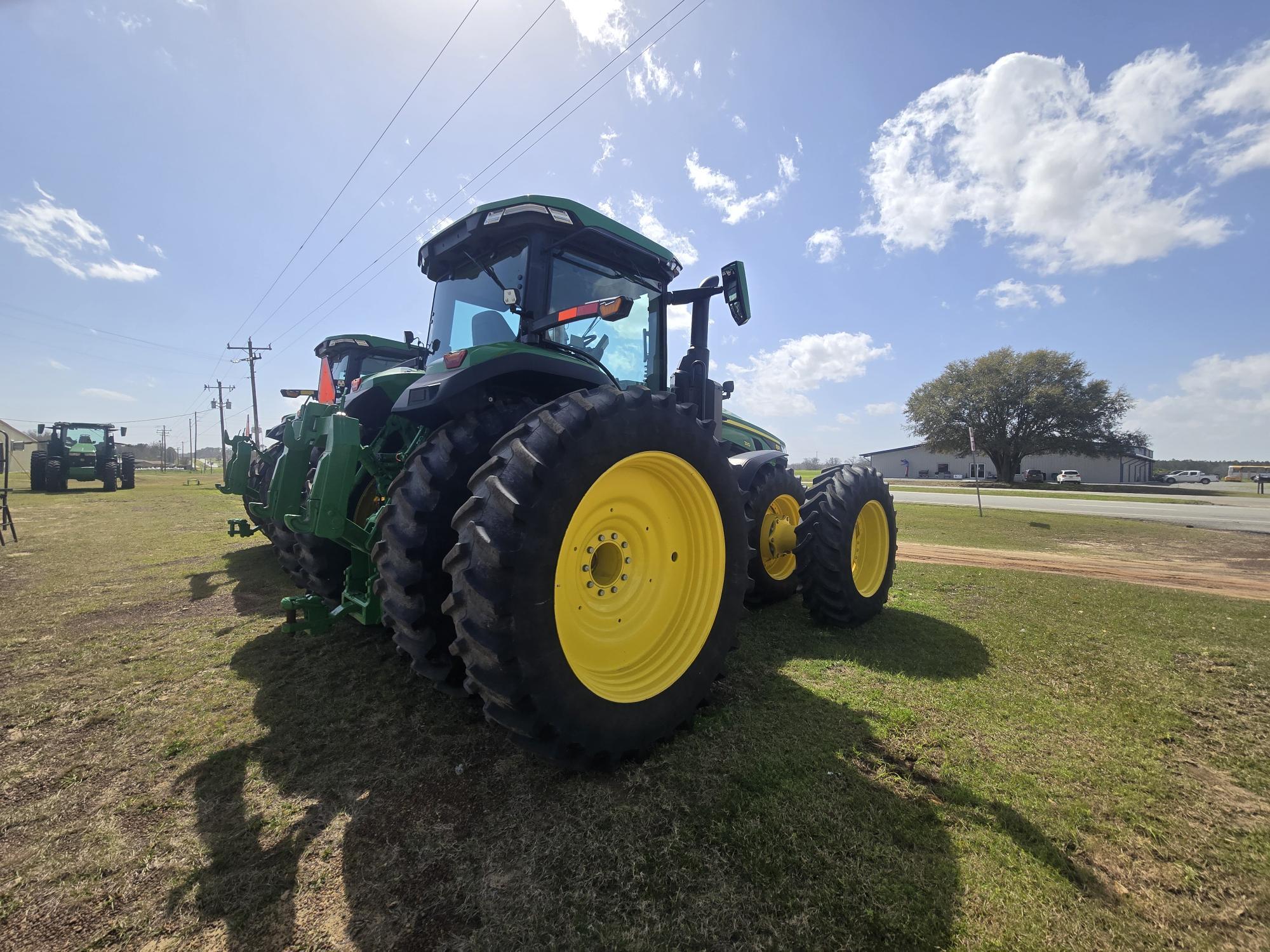 2023 John Deere 8R 310 Tractor