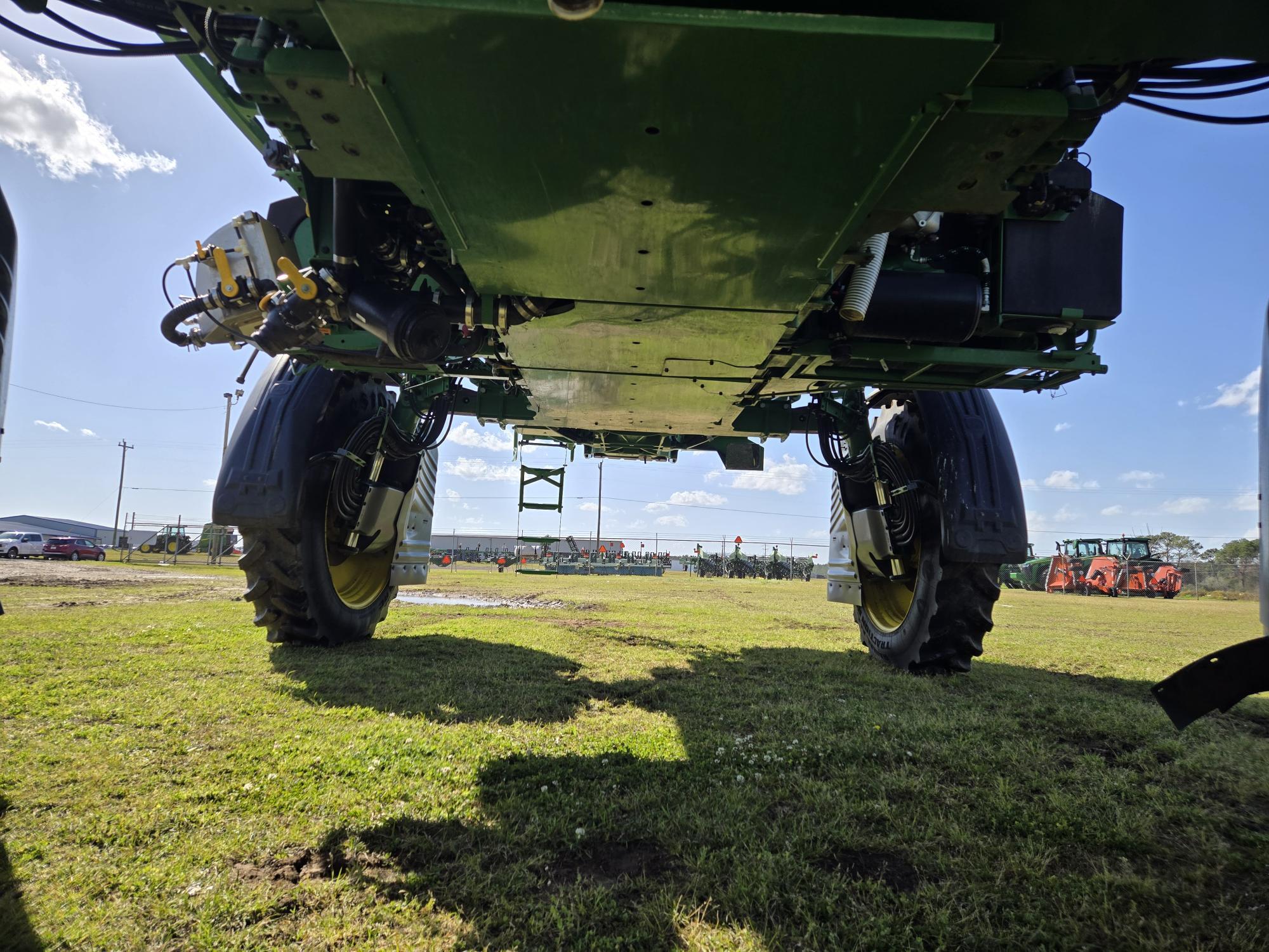2023 John Deere 408R Self-Propelled Sprayer