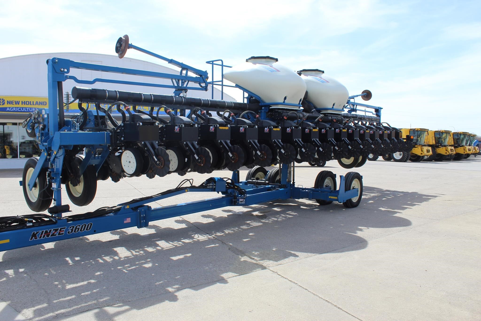 2016 Kinze 3600 ASD Planter