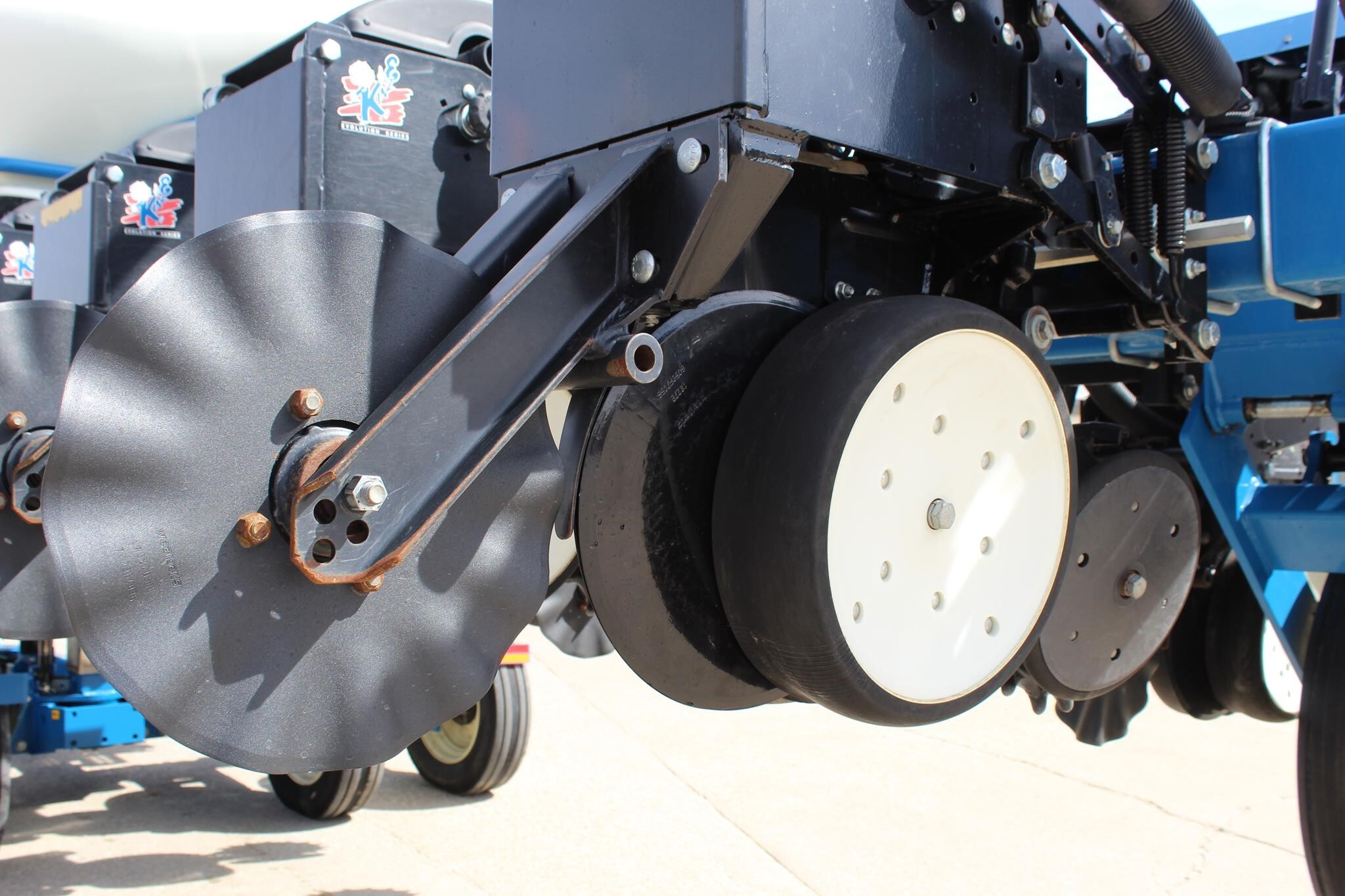 2016 Kinze 3600 ASD Planter