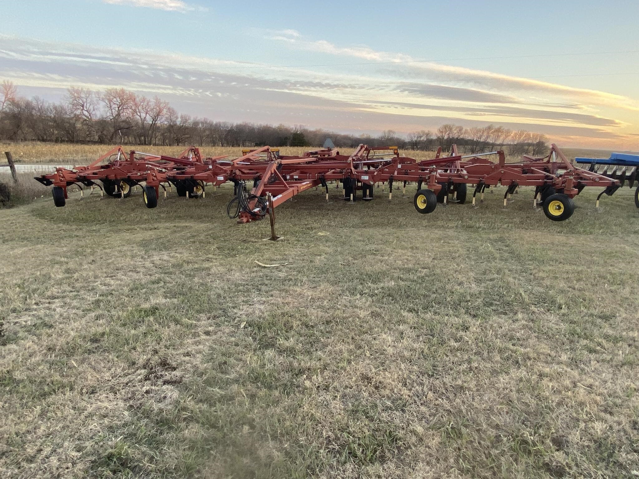 2005 Sunflower 5055-44 Field Cultivator