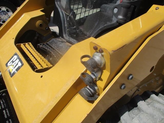 2018 Caterpillar 272D2 Skid Steer