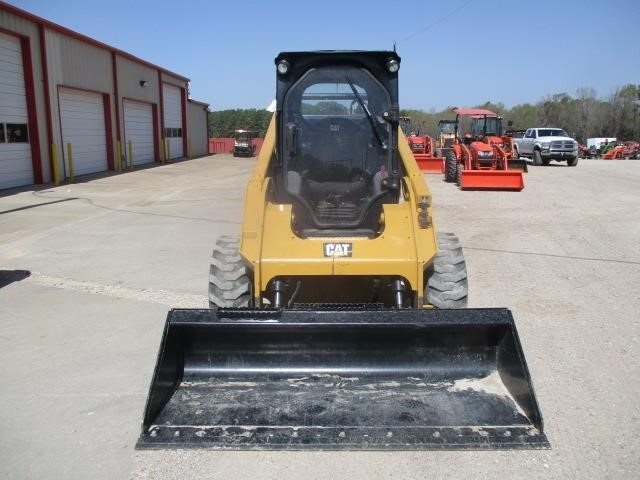 2018 Caterpillar 272D2 Skid Steer