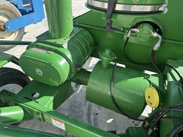 2007 Walinga AGRI-VAC 7614DLX Grain Vac