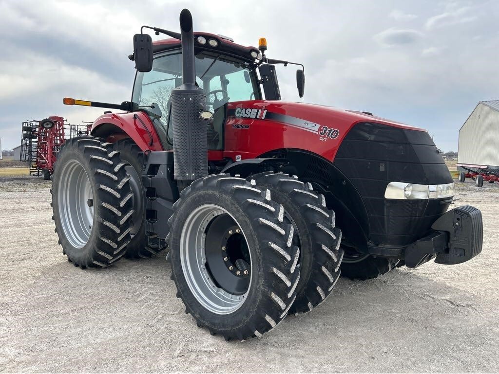 2015 Case IH Magnum 310 CVT Tractor